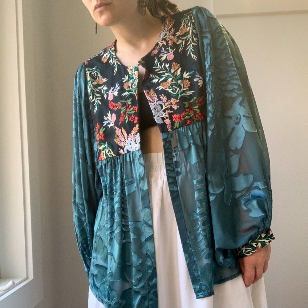vintage ARIA A embroidered burnout blouse